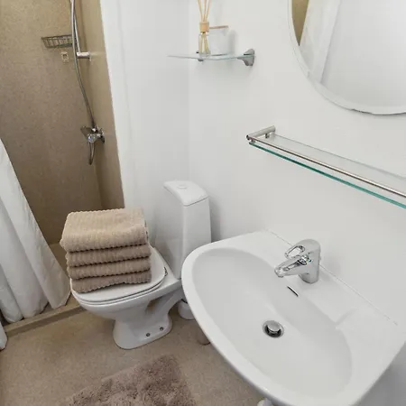 New Yorker 2 Bedroom Lejlighed Taet Pa Centrum Апартаменты